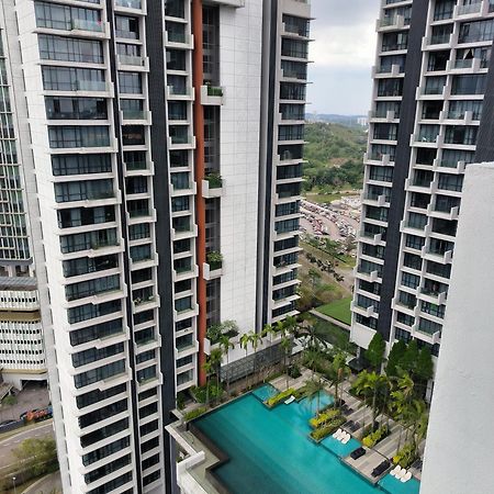 Kumkum Homestay 3 Bedroom Suite Nusajaya  Luaran gambar