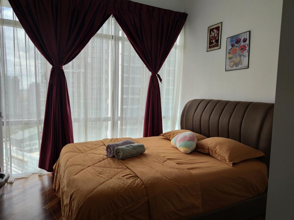 Kumkum Homestay 3 Bedroom Suite Nusajaya  Luaran gambar