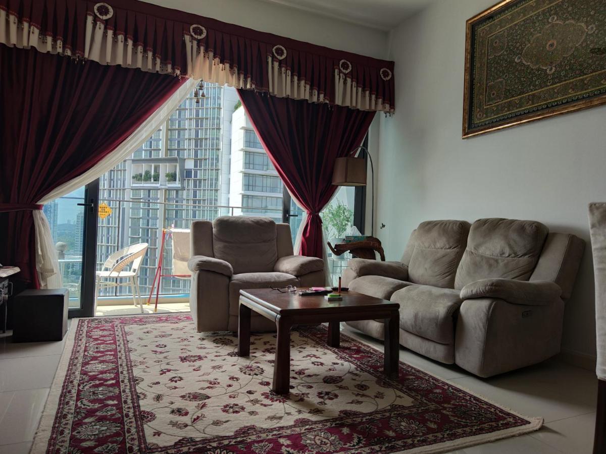 Kumkum Homestay 3 Bedroom Suite Nusajaya  Luaran gambar