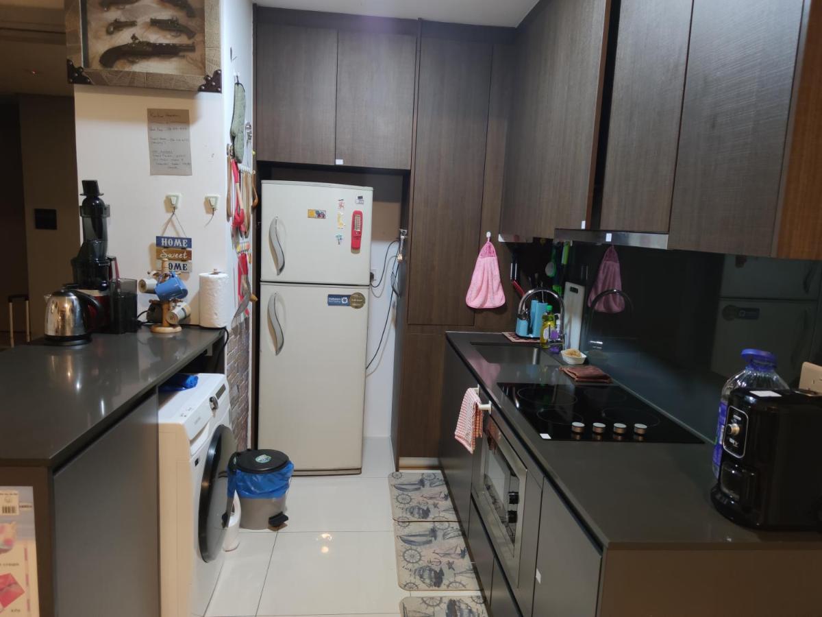 Kumkum Homestay 3 Bedroom Suite Nusajaya  Luaran gambar